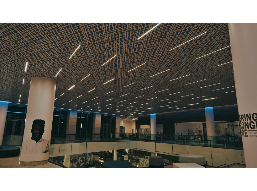 Nowoczesne balustrady szklane: elegancja w Twoim domu